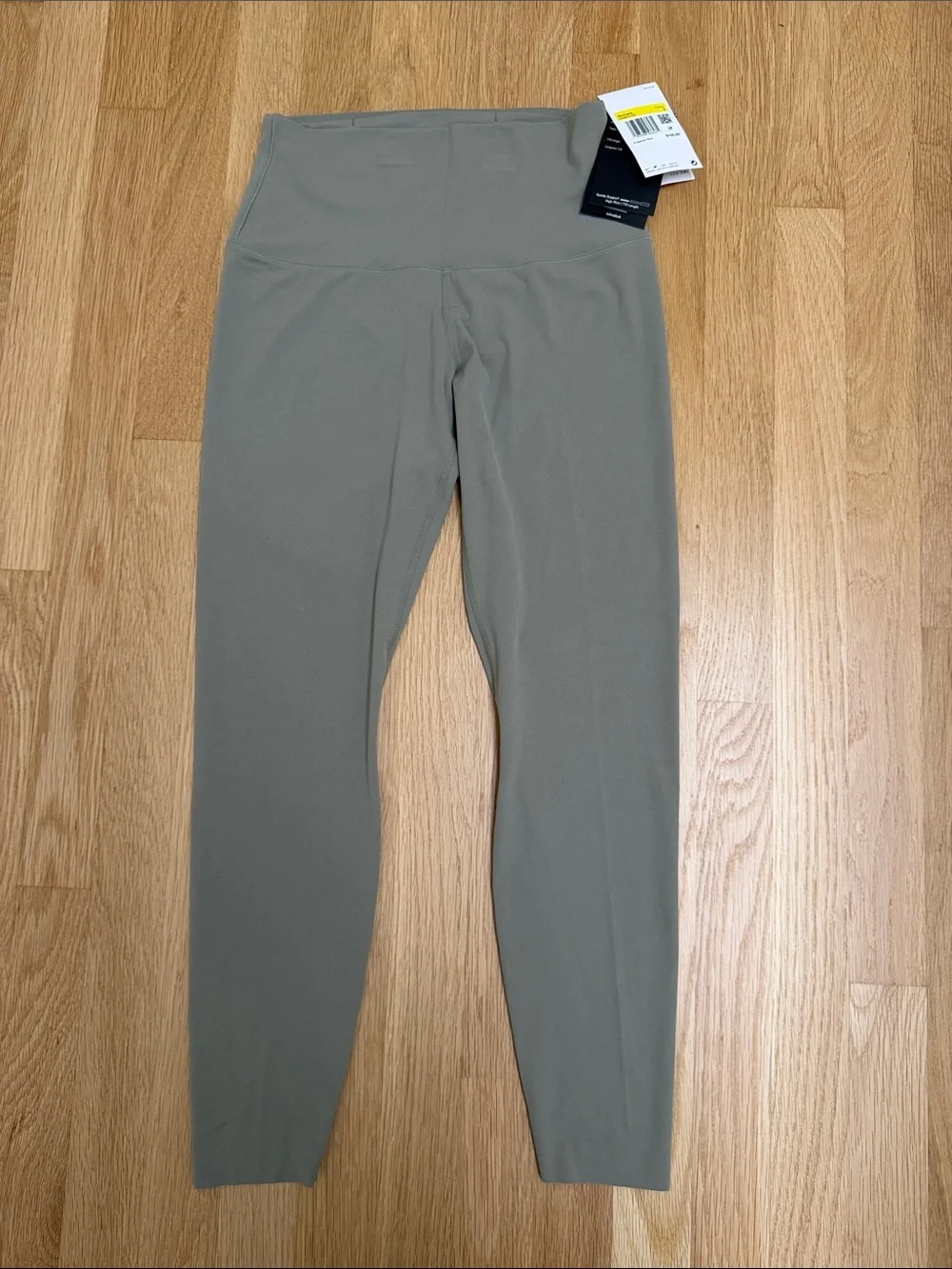 Nike Women’s Zenvy Dri-Fit Training High Rise 7/8 Length Leggings NWT Size S